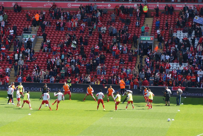 巴西足协官方：加布里埃尔右大腿肌肉损伤，退出本期集训