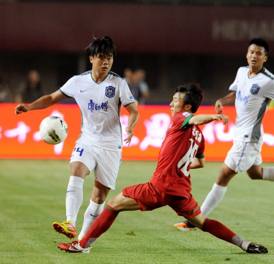 一场5-3逆转，让巴萨甩开2大争冠对手！创造历史：加冕西甲第3队