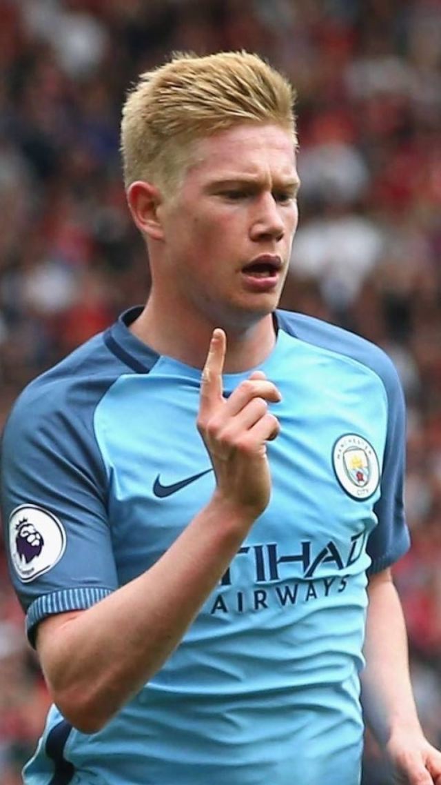 真正意义上的倒钩之王。很多其他球员所谓的倒钩其实...